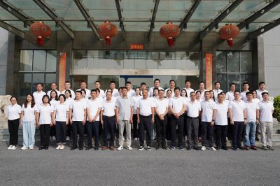 升旗仪式——点燃四季度奋斗激情